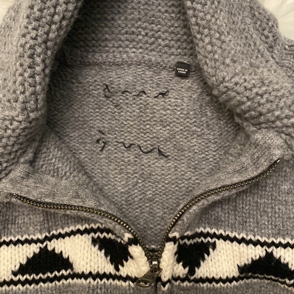 TNA 100% Lambswool Grey Knitted Zip Up Sweater - Picture 4 of 12